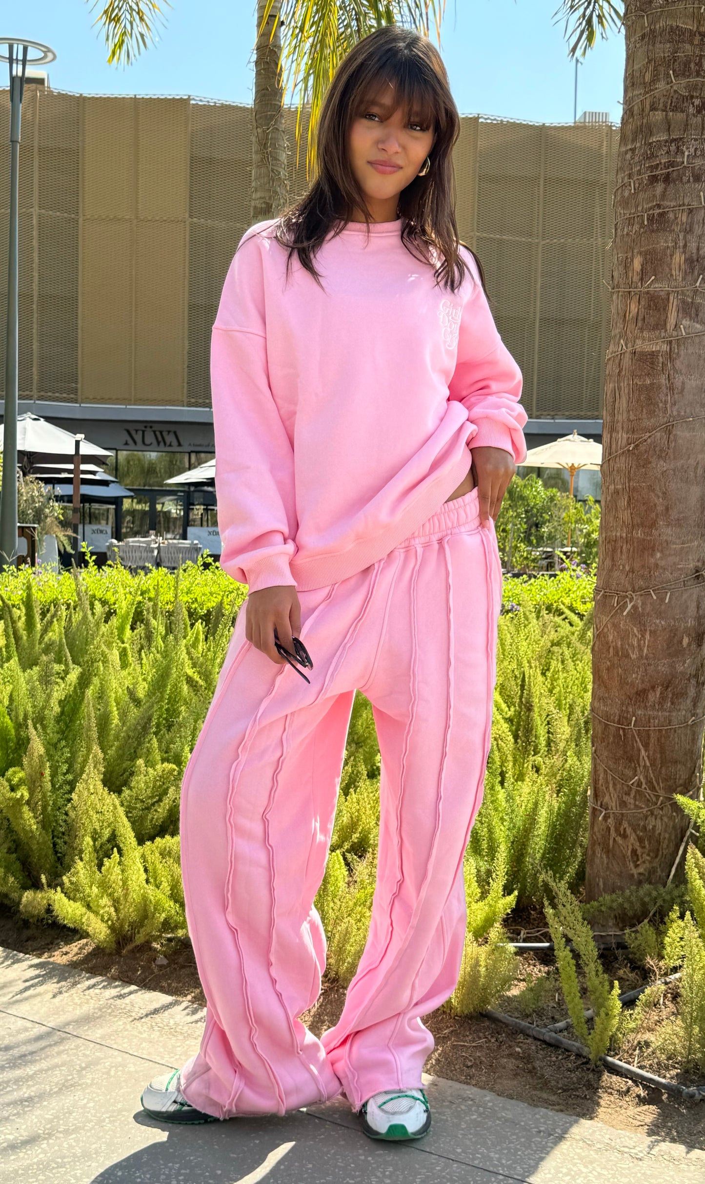 Girls Don’t Cry Oversized Crewneck Pink